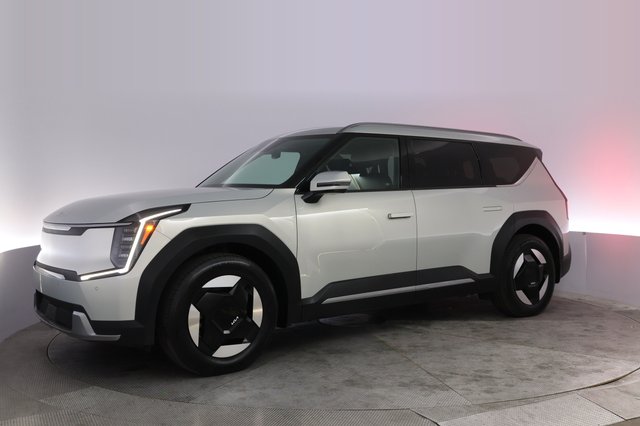 2024 Kia EV9 — photo 14 of 25