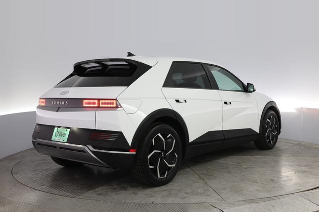 2024 Hyundai IONIQ 5 — photo 2 of 23