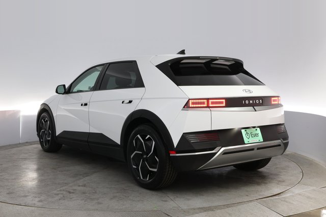 2024 Hyundai IONIQ 5 — photo 13 of 23