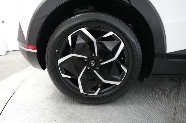 2024 Hyundai IONIQ 5 — photo 17 of 23