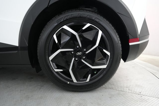 2024 Hyundai IONIQ 5 — photo 7 of 23