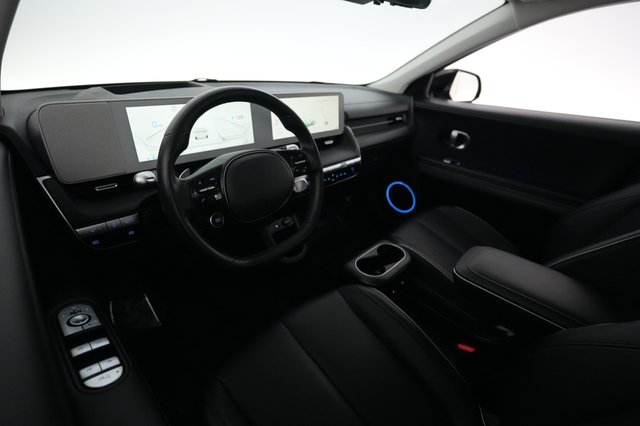 2024 Hyundai IONIQ 5 — photo 18 of 25