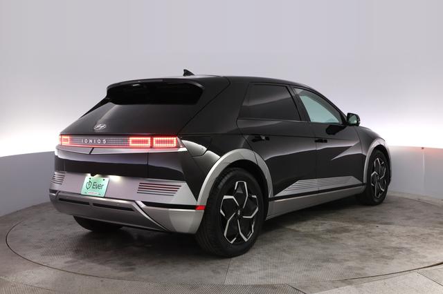 2024 Hyundai IONIQ 5 — photo 2 of 25