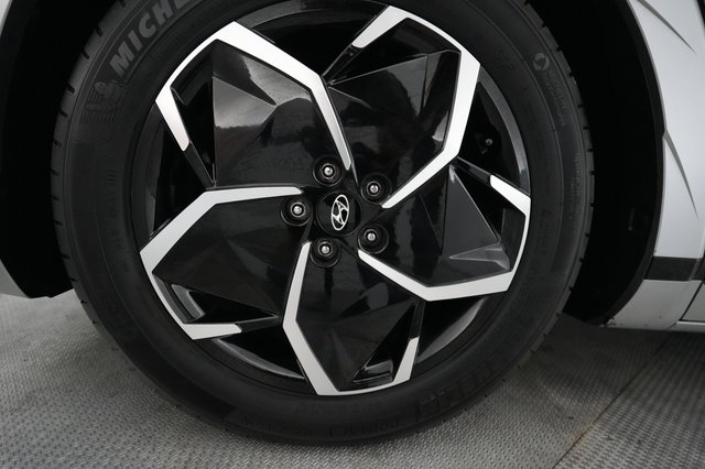 2024 Hyundai IONIQ 5 — photo 15 of 25