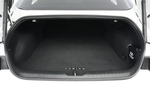 2025 Hyundai IONIQ 6 — photo 6 of 27