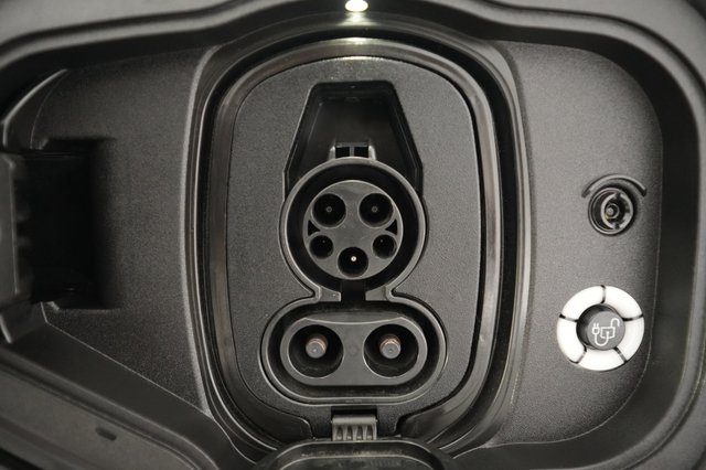 2021 Ford Mustang Mach-E — photo 8 of 29