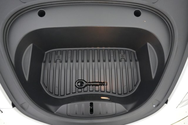 2022 Tesla Model 3 — photo 20 of 21
