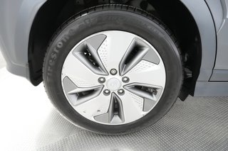 2021 Hyundai Kona — photo 15 of 37