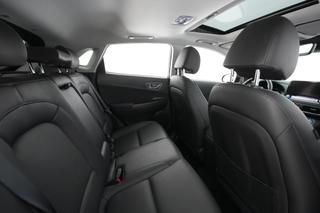2021 Hyundai Kona — photo 3 of 37