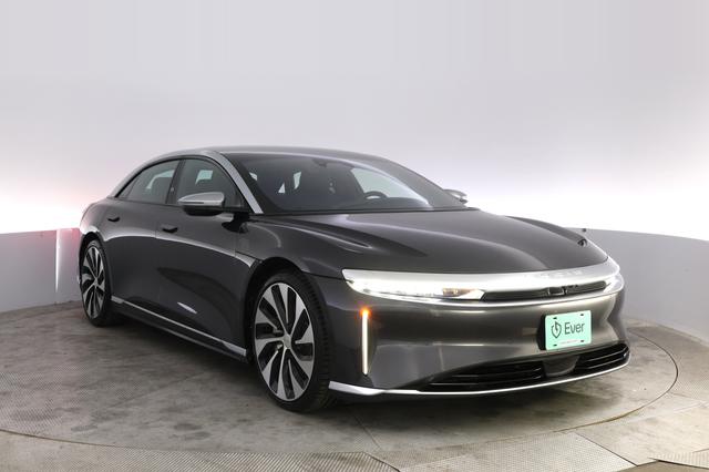 2022 Lucid Air — photo 10 of 21