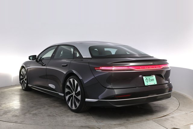 2022 Lucid Air — photo 13 of 21