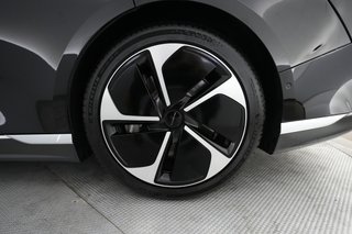 2023 Lucid Air — photo 7 of 24