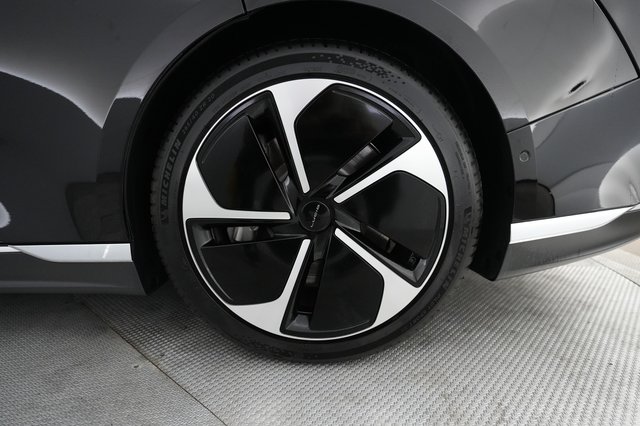 2023 Lucid Air — photo 7 of 24