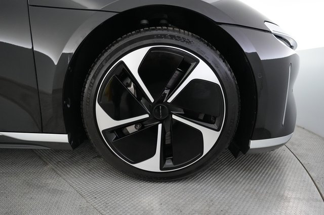 2023 Lucid Air — photo 16 of 24