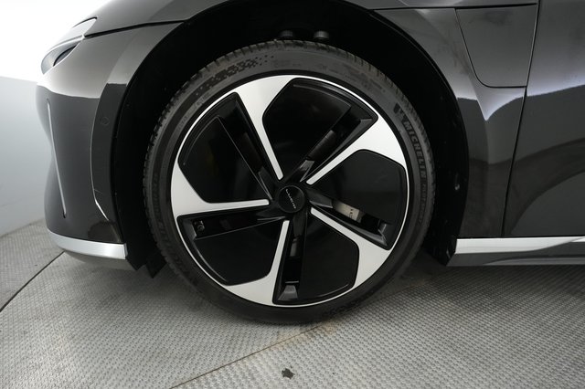 2023 Lucid Air — photo 15 of 24