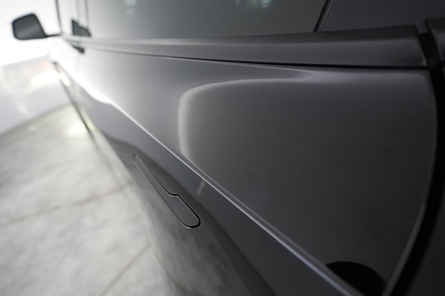 2022 Tesla Model Y — photo 25 of 34