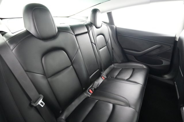 2021 Tesla Model 3 — photo 4 of 26