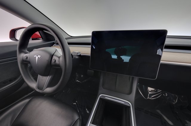 2021 Tesla Model 3 — photo 20 of 26
