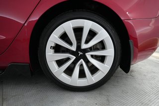 2021 Tesla Model 3 — photo 7 of 26