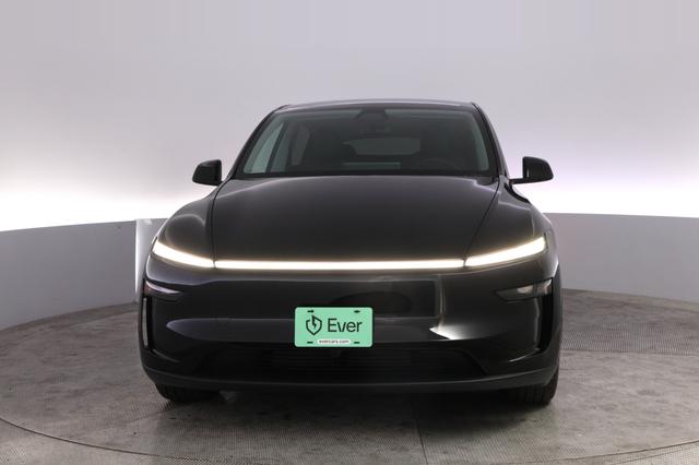 2026 Tesla Model Y — photo 9 of 24
