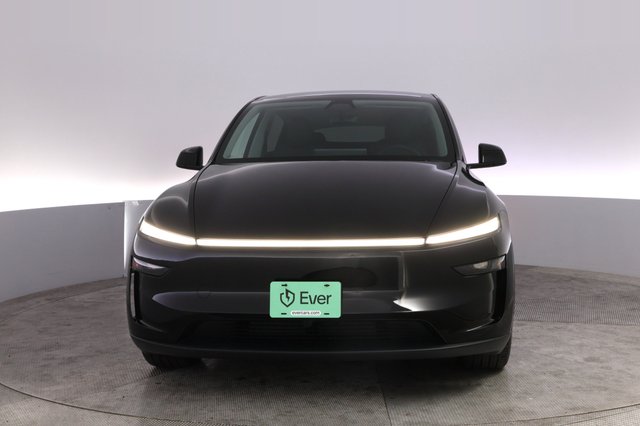 2026 Tesla Model Y — photo 9 of 24