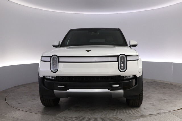 2023 Rivian R1S