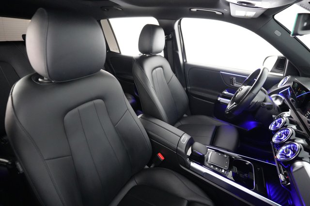 2023 Mercedes-Benz EQB — photo 18 of 23