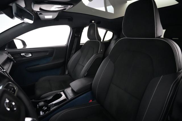 2023 Volvo C40 Recharge — photo 3 of 24