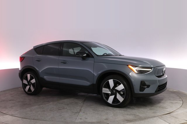 2023 Volvo C40 Recharge — photo 11 of 24