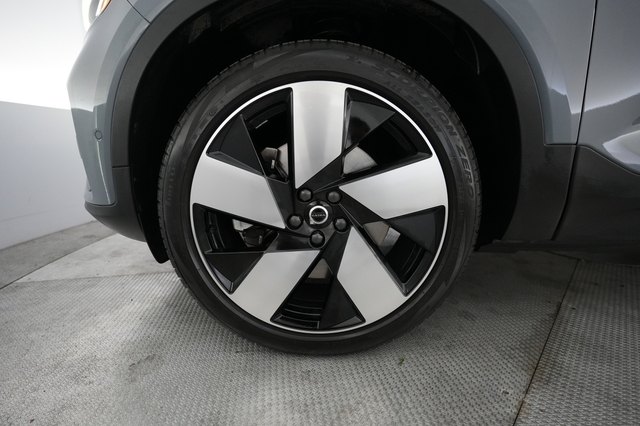 2023 Volvo C40 Recharge