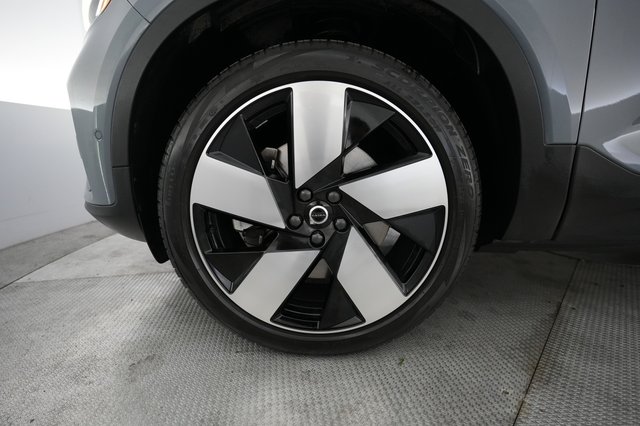 2023 Volvo C40 Recharge — photo 15 of 24