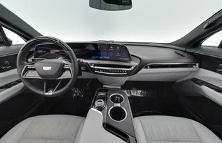 2024 Cadillac LYRIQ — photo 3 of 30