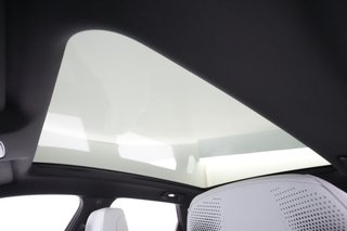 2024 Cadillac LYRIQ — photo 19 of 30