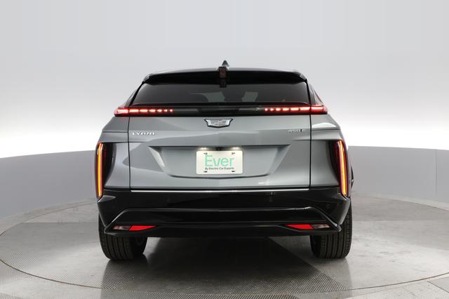 2024 Cadillac LYRIQ — photo 10 of 30