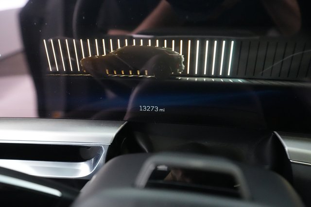 2024 Cadillac LYRIQ — photo 28 of 30