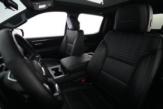 2024 GMC Sierra EV — photo 3 of 19
