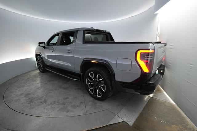 2024 GMC Sierra EV — photo 2 of 19