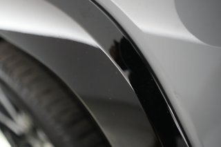 2024 GMC Sierra EV — photo 16 of 19