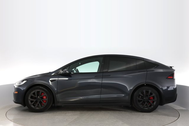 2024 Tesla Model X — photo 12 of 19