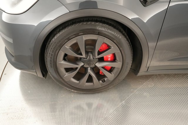 2024 Tesla Model X — photo 14 of 19