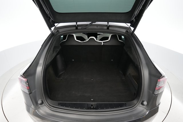 2024 Tesla Model X — photo 6 of 19