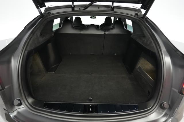 2024 Tesla Model X — photo 6 of 21