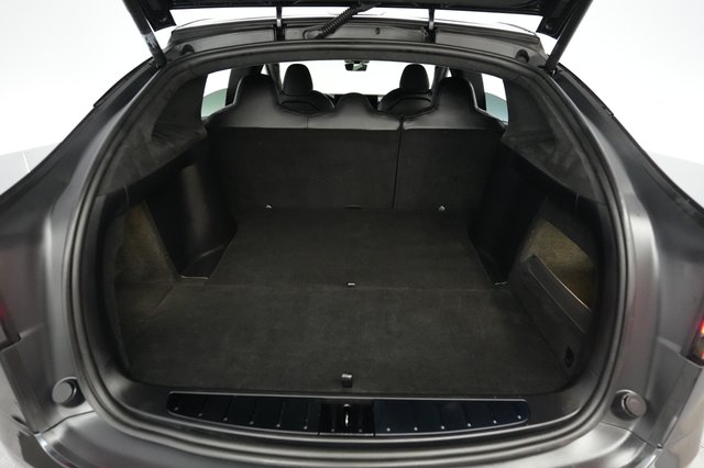 2024 Tesla Model X — photo 6 of 21