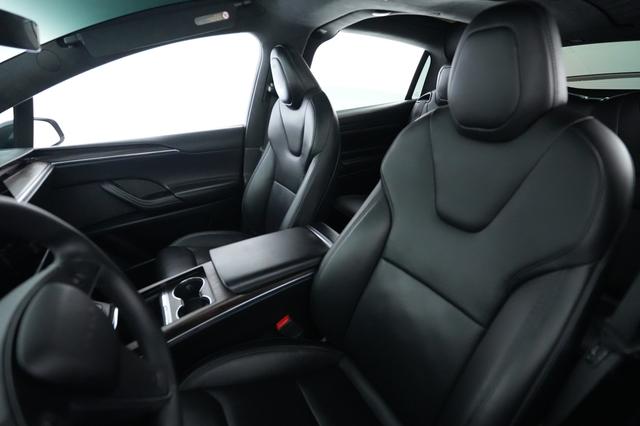 2024 Tesla Model X — photo 3 of 21