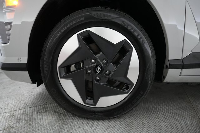 2024 Hyundai Kona Electric — photo 15 of 21