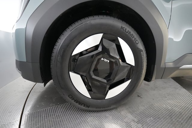 2024 Kia EV9 — photo 16 of 23