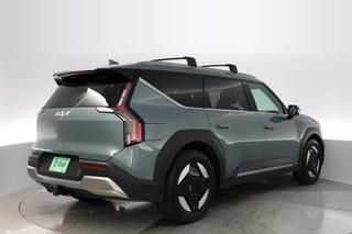 2024 Kia EV9 — photo 2 of 23