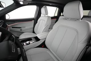 2025 Jeep Wagoneer S — photo 3 of 22