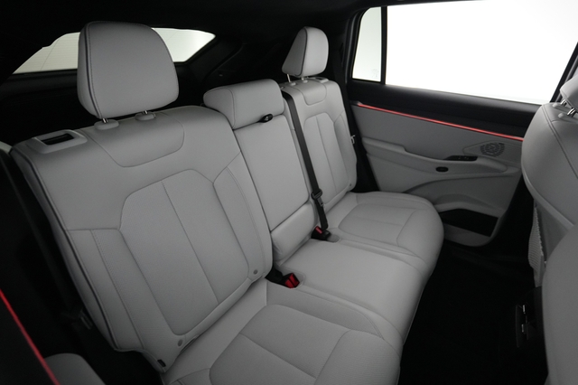 2025 Jeep Wagoneer S