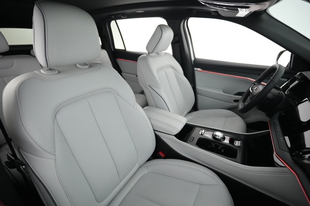 2025 Jeep Wagoneer S